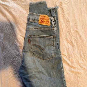 Levi jeans